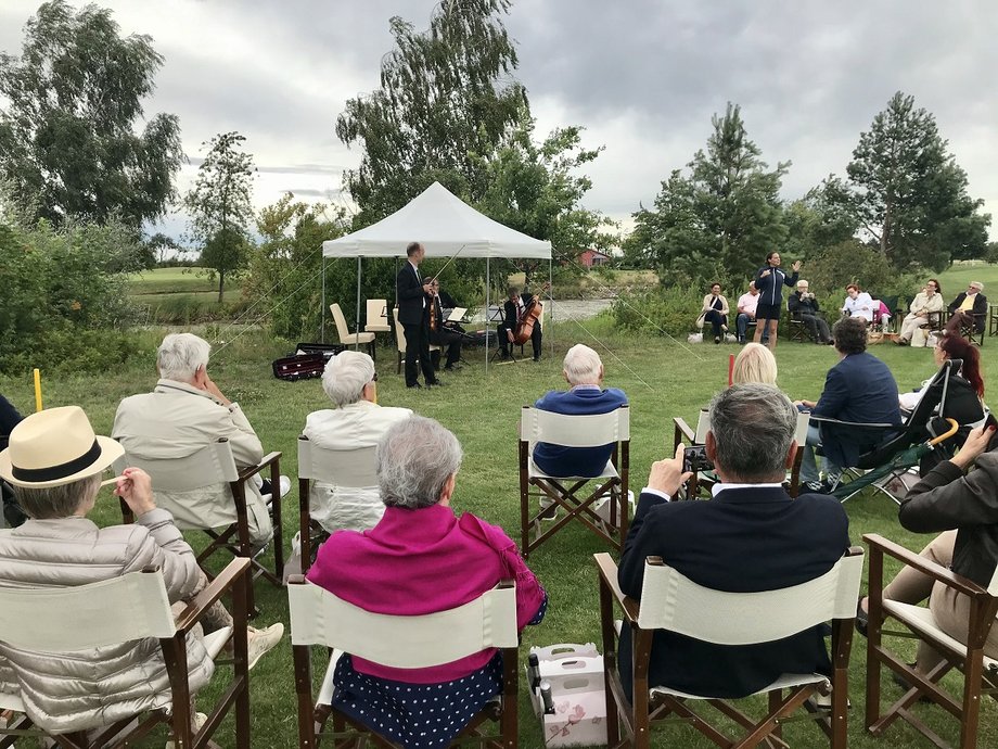 Gartenkonzert auf dem Golfplatz